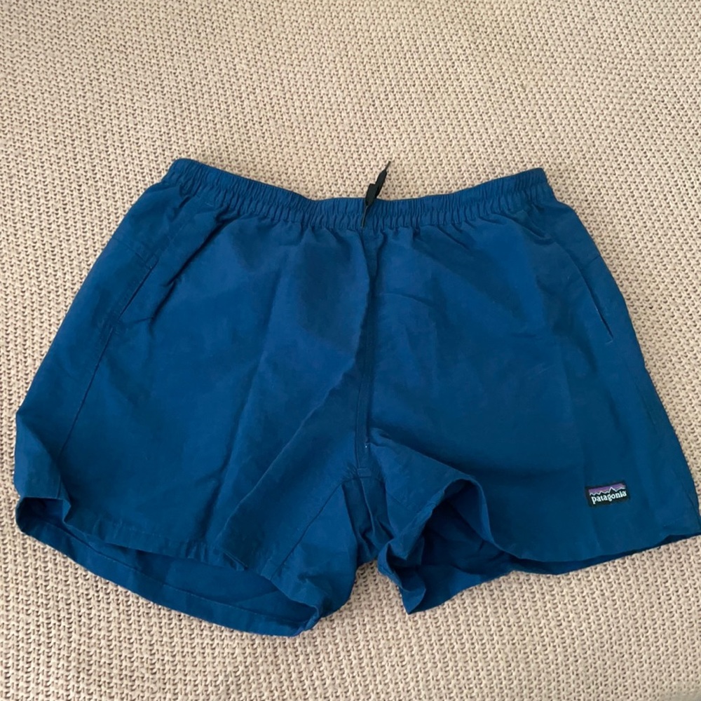 Navy blue Patagonia 5” baggie